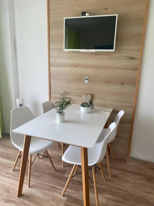 Apartment Mit Seeblick Strobl Exterior foto